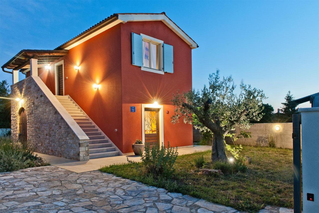 B&B Toca La Louna Vodnjan Bagian luar foto